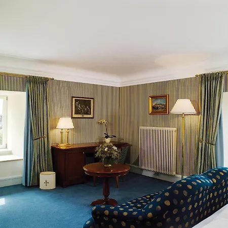 Hotel Schloss Neutrauchburg 4*