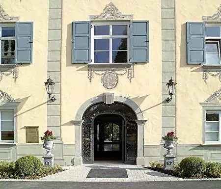 Schloss Neutrauchburg Hotel 4*